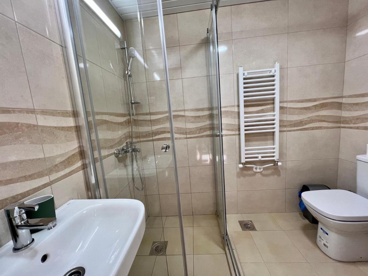Sara'S Apartment Cozy And Close To Center With Private Parking Σκόπια Εξωτερικό φωτογραφία
