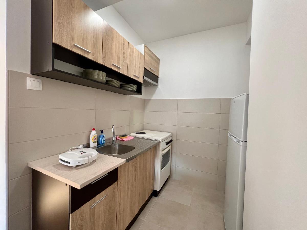 Sara'S Apartment Cozy And Close To Center With Private Parking Σκόπια Εξωτερικό φωτογραφία