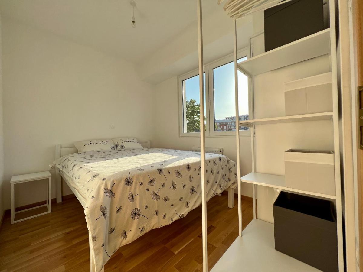 Sara'S Apartment Cozy And Close To Center With Private Parking Σκόπια Εξωτερικό φωτογραφία